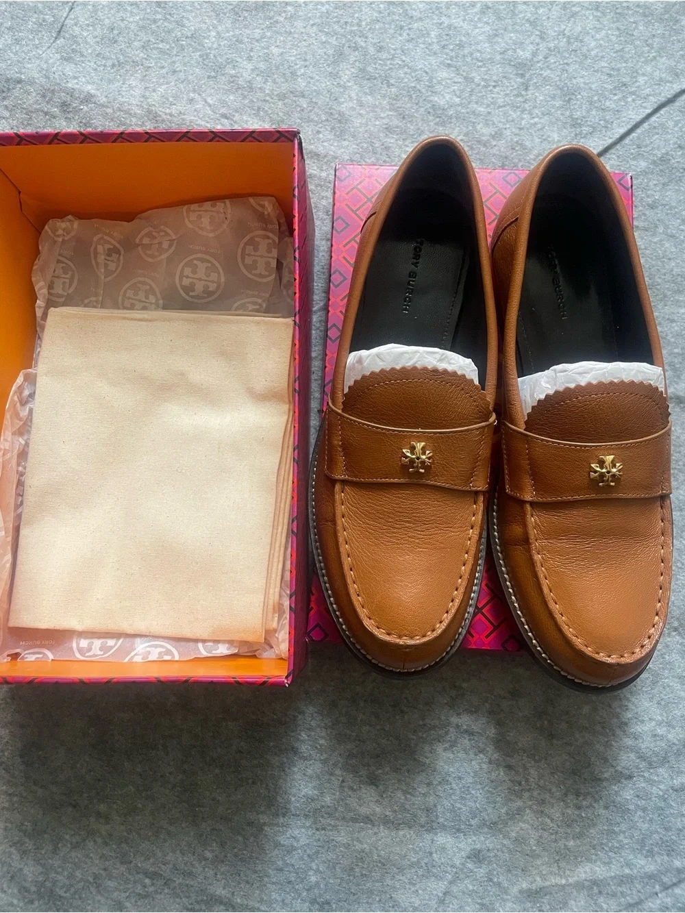 Tory Burch women’s classic Leather Penny Loafers